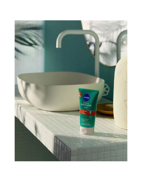 DERMA SKIN CLEAR EXFOLIANTE