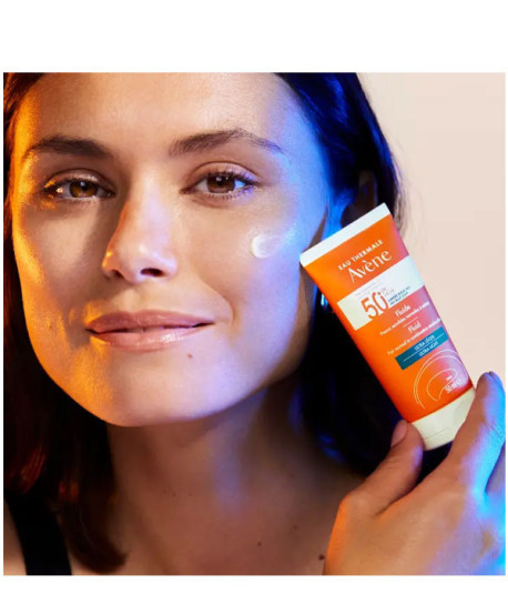 PROTECTOR SOLAR FLUIDO ULTRA-LIGERO SPF50+