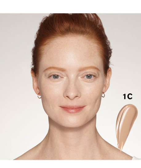 FUTURIST SOFT TOUCH BRIGHTENING SKINCEALER CONCEALER