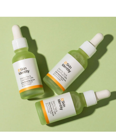MATCHA TEA & SUPERFOOD 3,8% GLOW SERUM