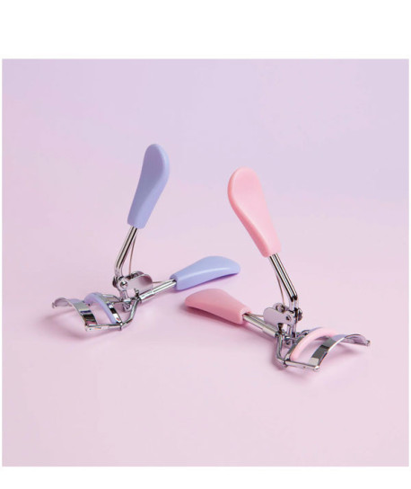 EYELASH CURLER