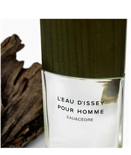 L’EAU D’ISSEY POUR HOMME EAU & CÈDRE