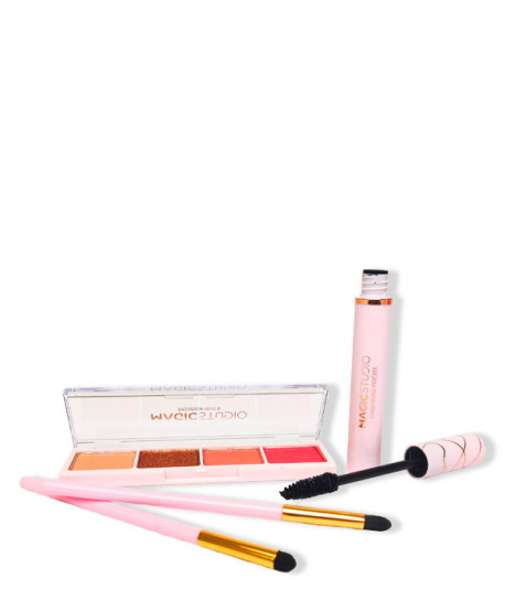 MAGIC STUDIO COQUETTE ON THE GO EYE KIT
