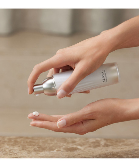 ESSENCE DAY VEIL