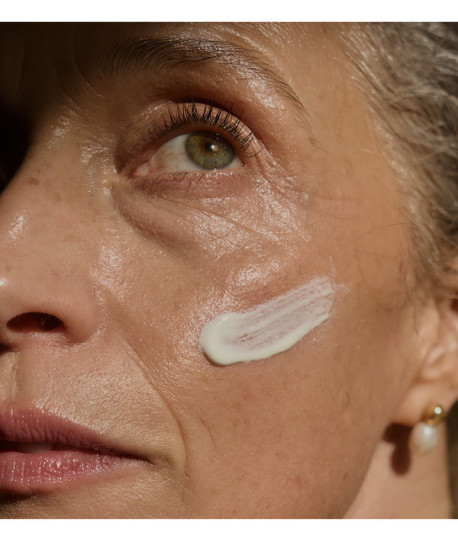 SILKY BRONZE PROTECTIVE SUNCARE CREAM FOR FACE 50+