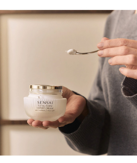 TOTAL FORM EXPERT CREAM