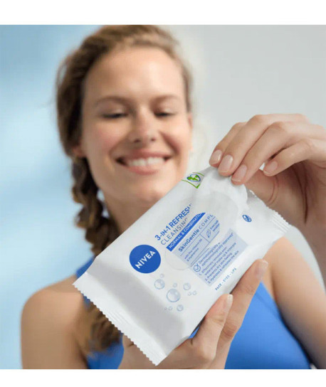 TOALLITAS DESMAQUILLADORAS REFRESCANTES 3 EN 1