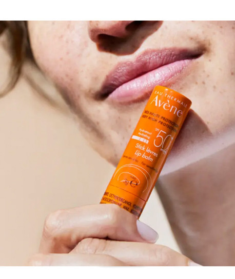 BÁLSAMO LABIAL STICK SPF50+