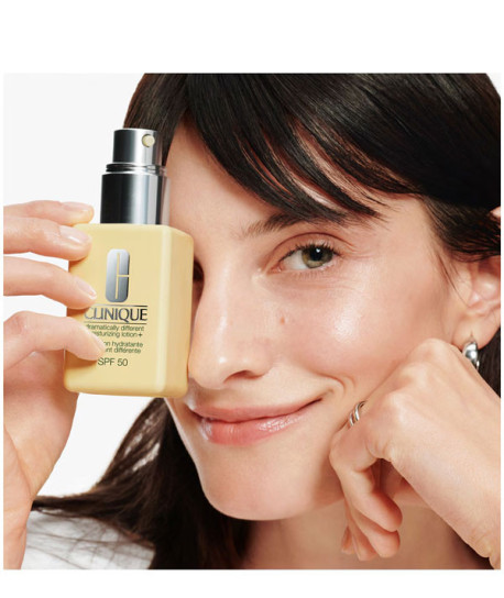 DRAMATICALLY DIFFERENT MOISTURIZING LOTION SPF50
