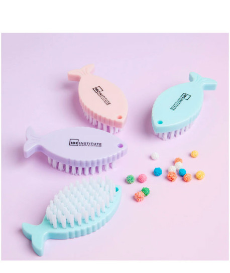 NAIL BRUSH FISH