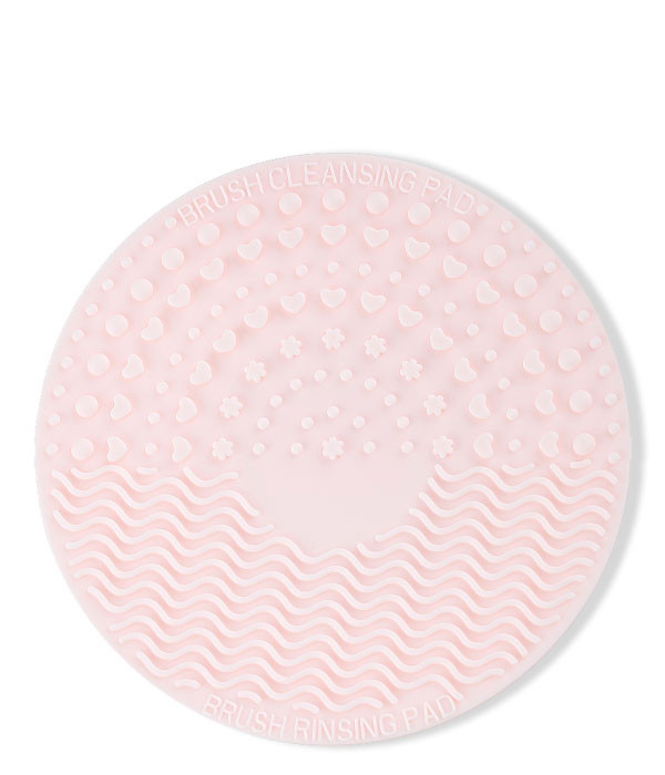 BRUSH CLEANSING PAD
