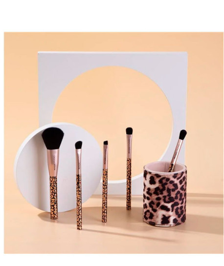 MAGIC STUDIO WILD SAFARI SET BROCHAS BOTE