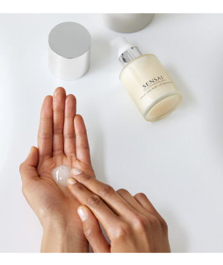 CELLULAR PERFORMANCE THROAT AND BUST LIFTING EFFECT