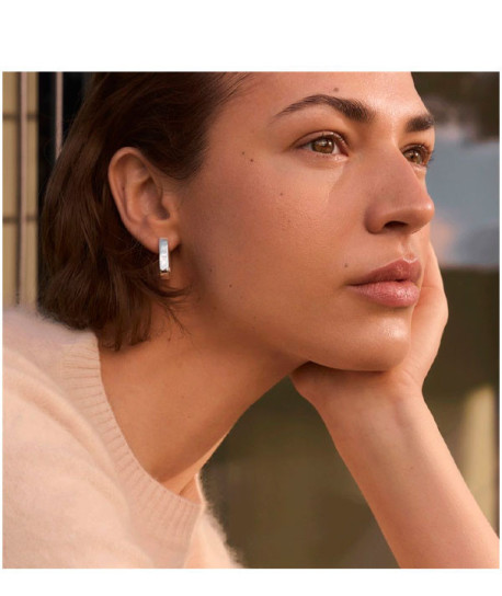 RADIANT GLOW FOUNDATION