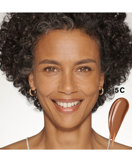 FUTURIST SOFT TOUCH BRIGHTENING SKINCEALER CONCEALER
