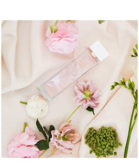 WHITE TEA FLORALE